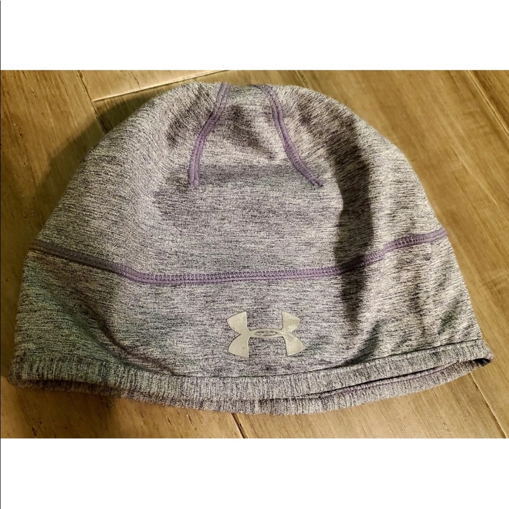 NEW Women's Under Armour Cold Gear beanie